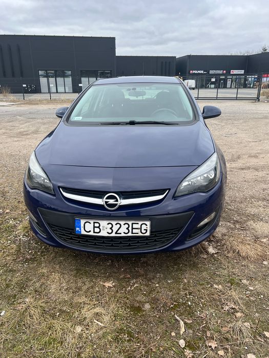 Samochód Opel Astra 1,4