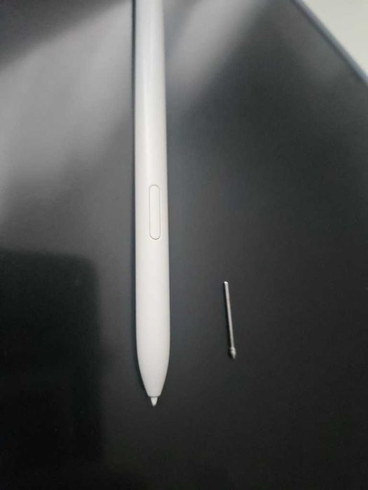 Tablet Samsung Galaxy Tab S9 FE 8GB 256GB SM-X510 srebrny