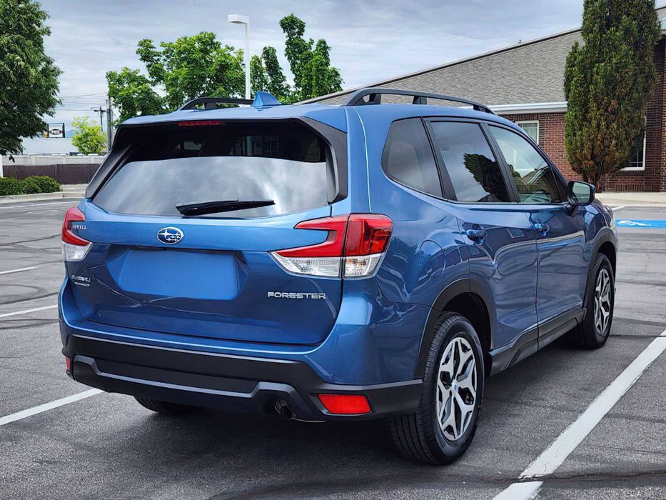 Subaru Forester Premium      2022