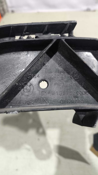 Guia Farol BMW Serie 1 (E81/E82/E87/E88) Direito 7120.824