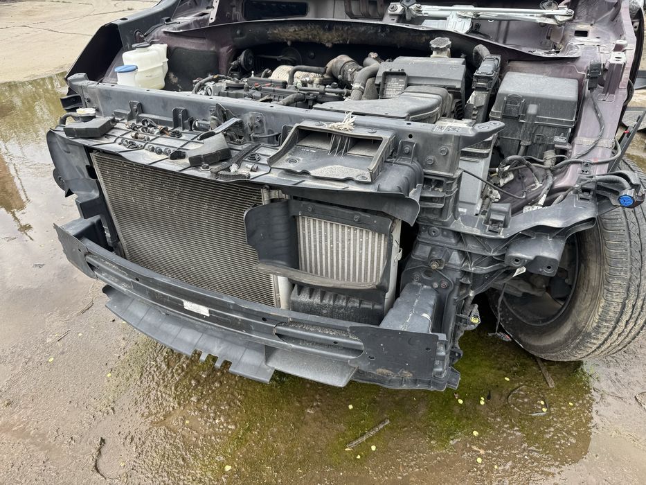 Передняя панель радиаторов в сборе с радиаторами Kia Sorento UM usa 2.0 turbo