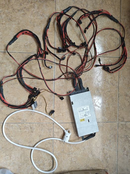 Блок питания Emerson, используемый в системах IBM Flex