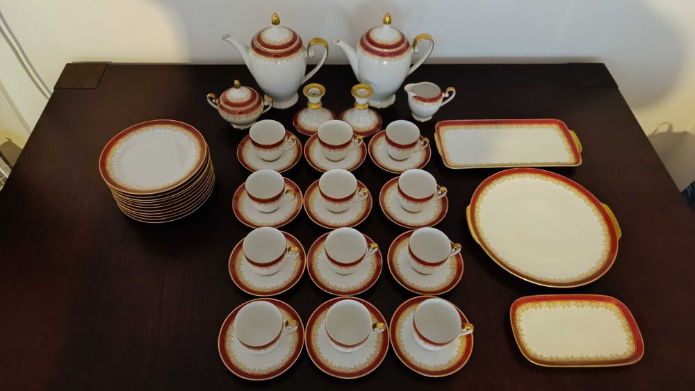 Sprzedam duży komplet kawowy