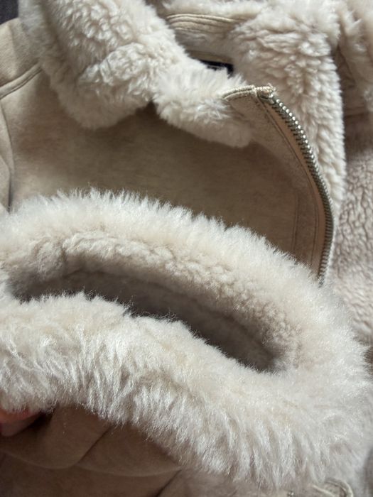 Дублянка Abercrombie & Fitch кремова, М