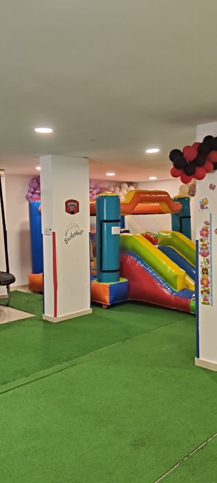 Vendo espaço infantil  de aniversário. Negócio chave na mão, pronto a trabalhar.