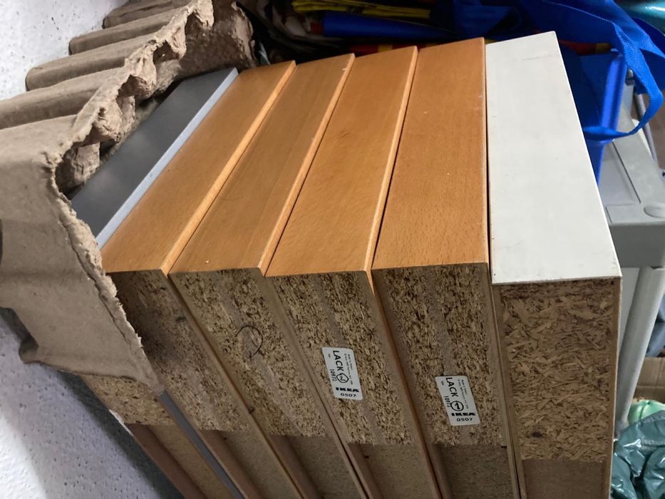 Prateleira IKEA “Lack” 110x26 cm