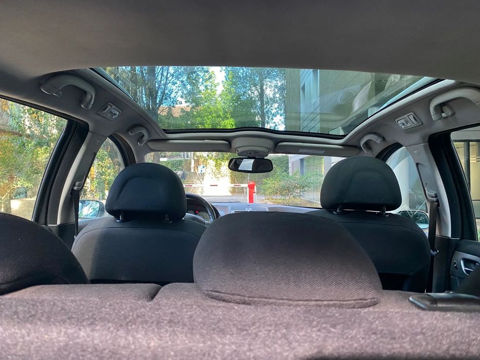 Peugeot 407 SW 2.0 HDi Navteq