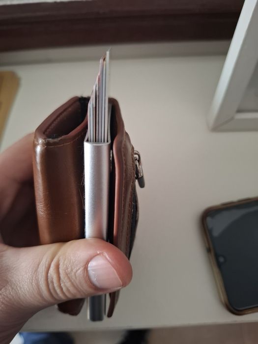 Carteira com proteção rfid