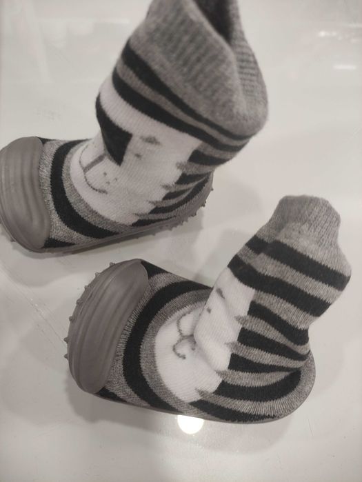 Meia / sapatilhas para crianças