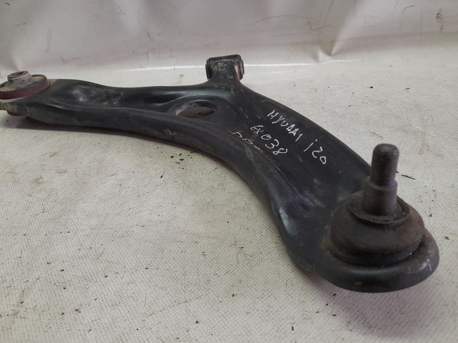 Braço de suspensão frente direito HYUNDAI i20 (PB, PBT)