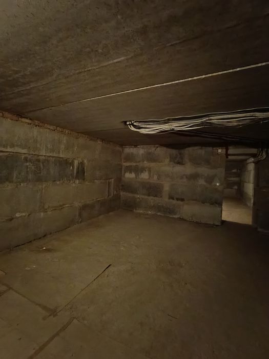 Продам нежитлове приміщення! Район Пивзавод. Вул. Ясна. ФАСАД. Цоколь!