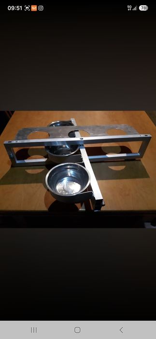 Comedouros rotativos em aluminio