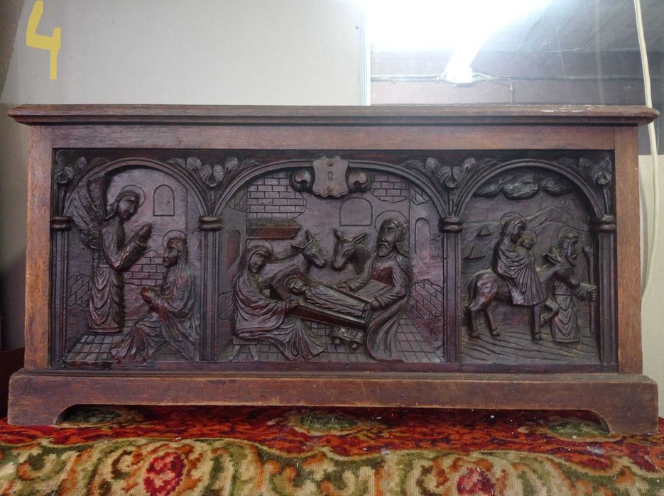 Arcas e baús diversos