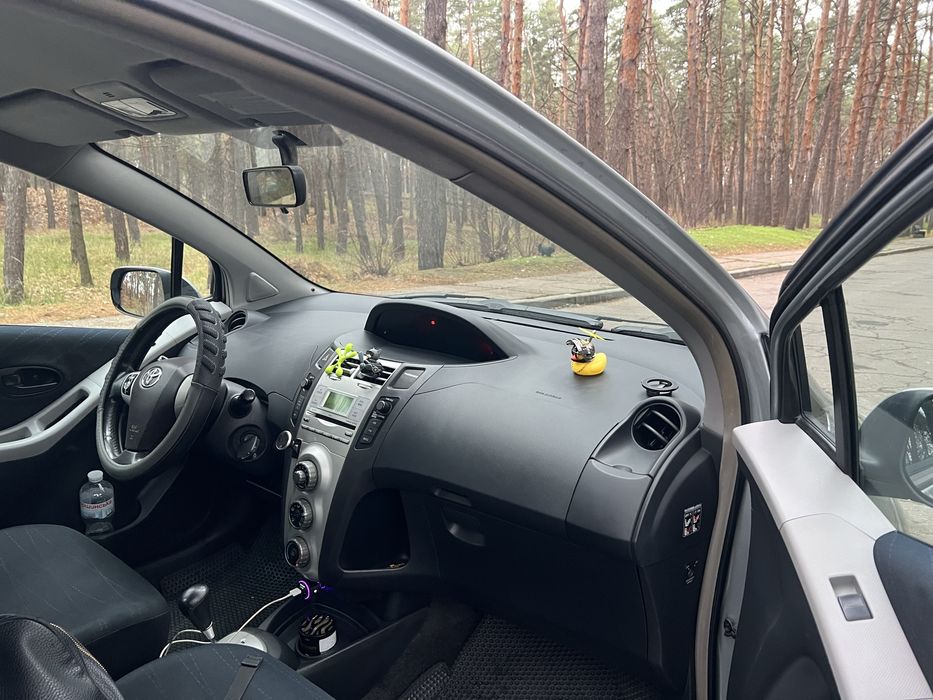 Тайота Ярис Автомат Торг Обмен Супер Слстояние