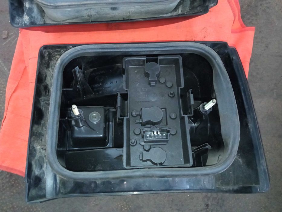 Фара фонарь задній стоп Renault 19 92-97 Рестайл 7700815979 7700815980