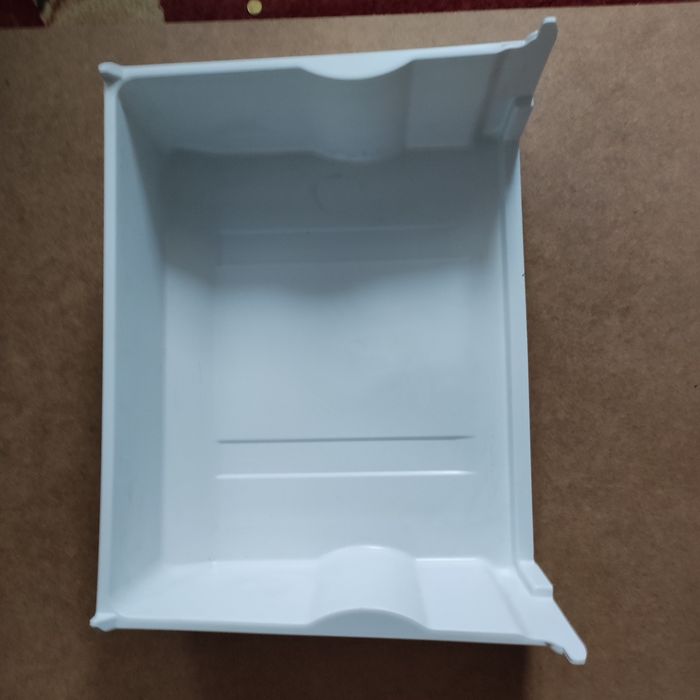 Панель -кришка ящика морозильної камери Атлант .