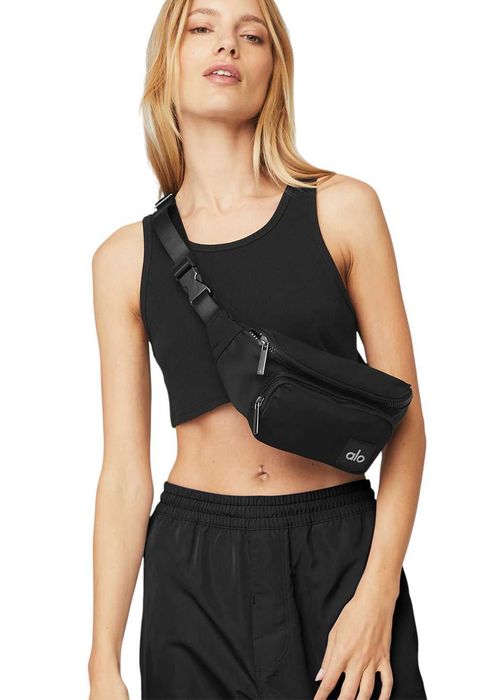 Сумка поясная Alo Yoga Explorer Fanny Pack Black
