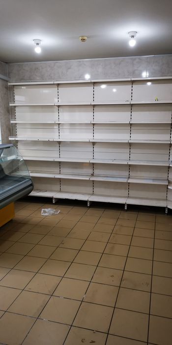 Стелажі металемві універсальні 15шт.