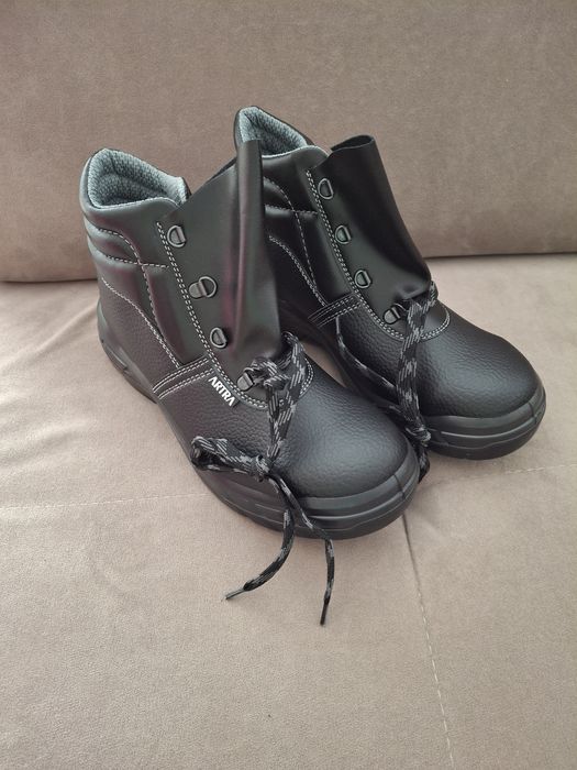 Czarne buty robocze Nowe