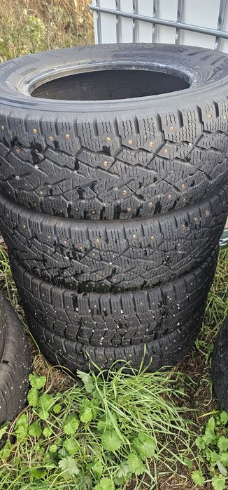 Opony zimowe Kormoran 235/65/16C kolce