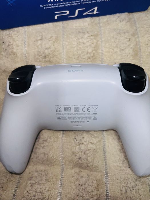 Продаю Оригинальный геймпад PS5 DualSense.