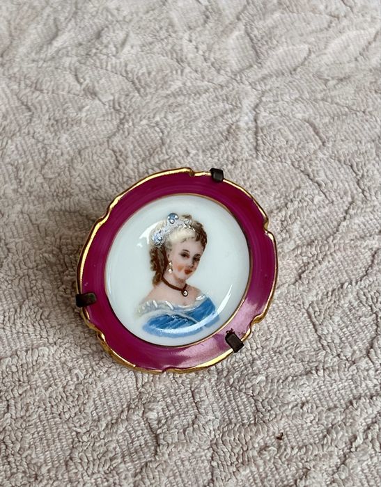 Mini prato Limoges porcelana retrato senhora borda rubi vintage