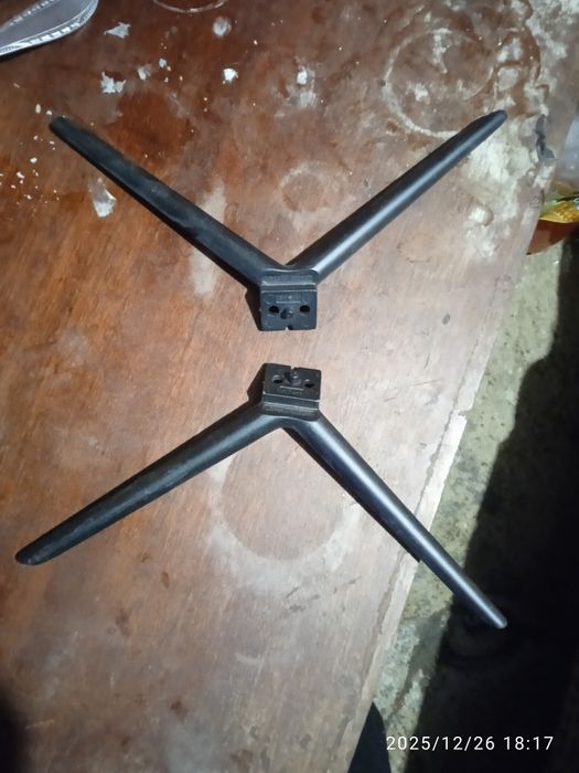 Ножки для ТВ  Kivi