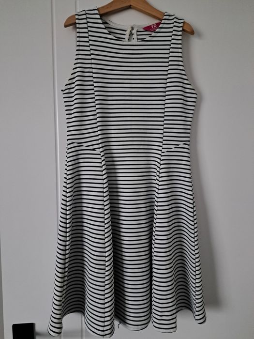 YD sukienka pasy 146