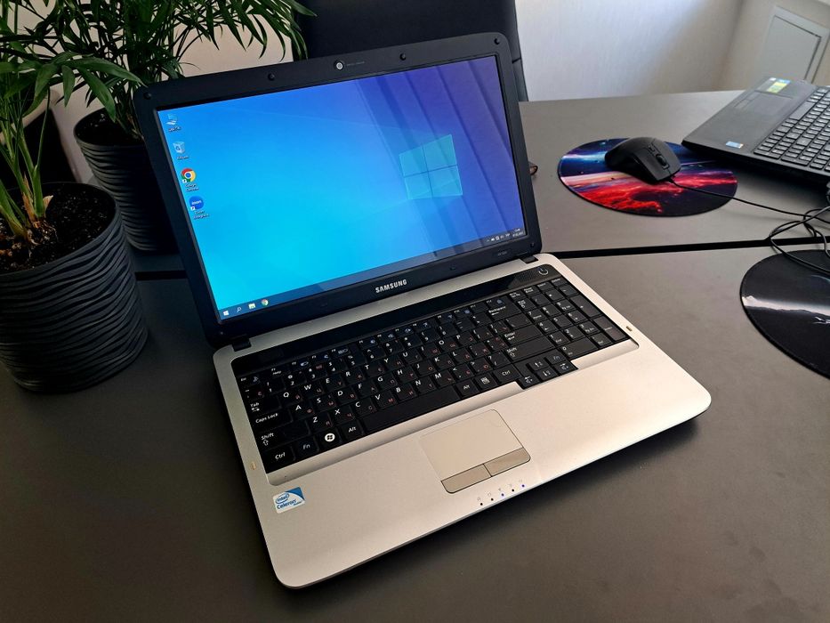 Ноутбук Samsung RV508, Intel Core Duo, ATI Radeon, гарний стан, нова батарея
