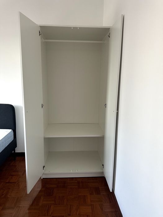 Guarda-fatos (roupeiro) branco