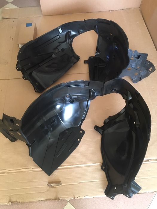 Подкрылки на NISSAN LEAF (ЛИФ) с 2010г ->.