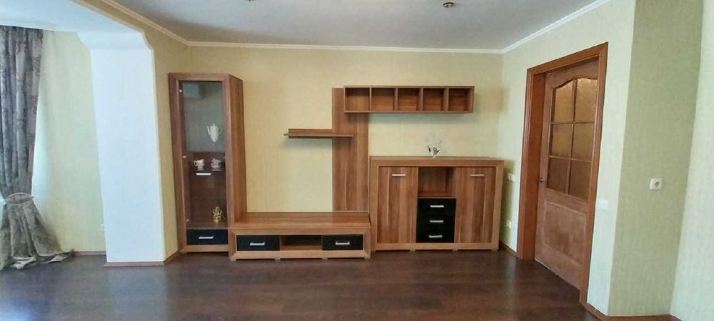 Продам квартиру на ул. Высоцкого — с ремонтом, мебелью и техникой.