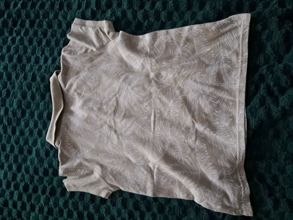 Koszulka z kolniezem polo 122/128cm
