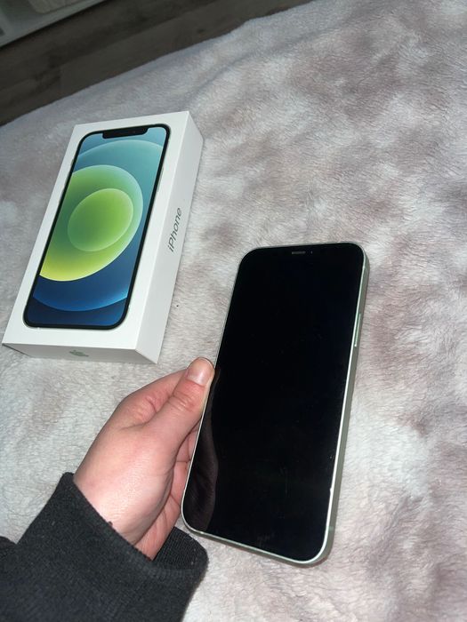 Telefon iPhone 12