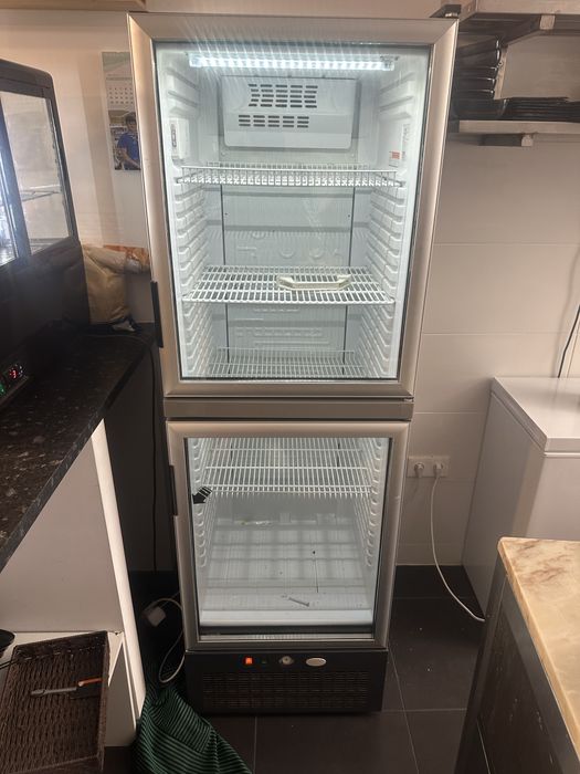 02 Frigorifico bebidas + Expositor frio para frutas o outros . Como novo