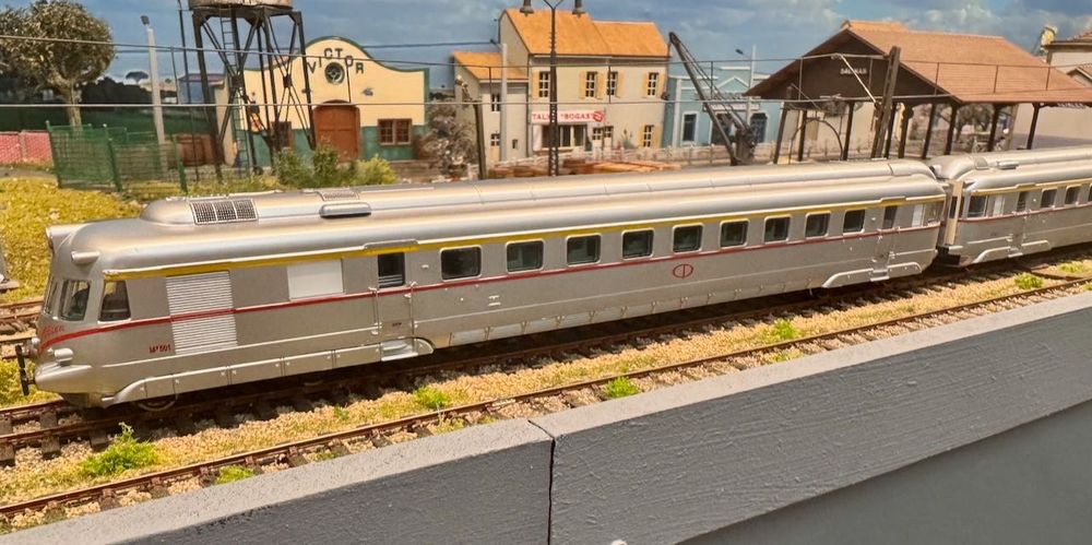 Modelismo Ferroviário - CP 500 Foguete