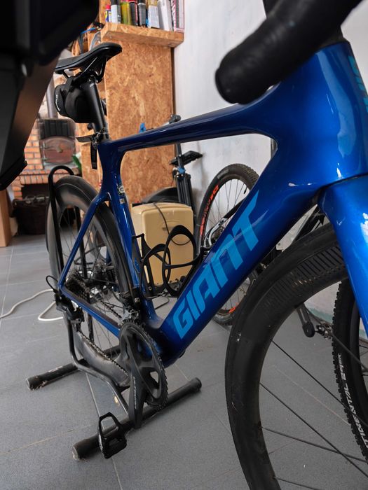 OPORTUNIDADE!!! 2 bicicletas CARBONO 2500€