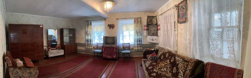 Продам будинок 65 м² у с. Грушівка, 18 км від Покрова - газ, опалення, сад, гараж
