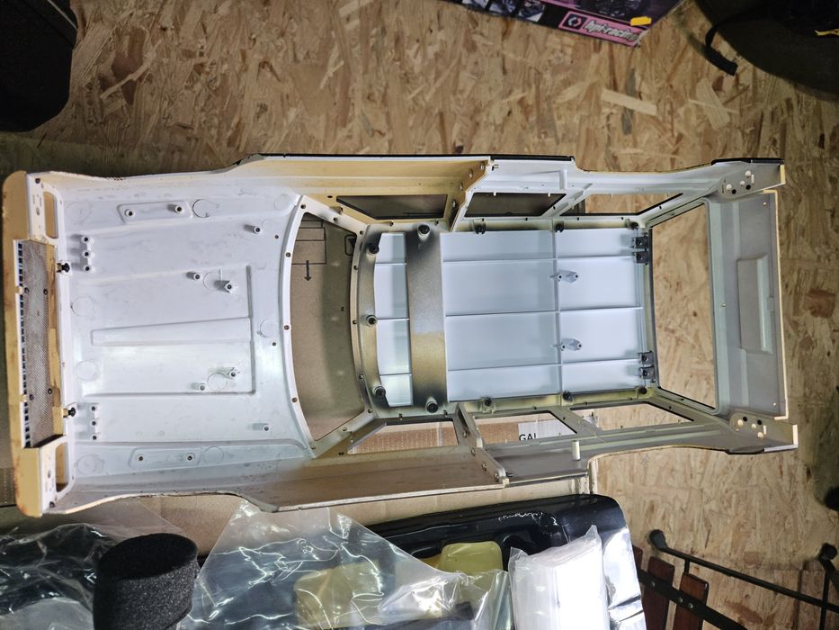 Karoseria RC Jeep Cherokiee XJ hardbody twarda 313mm 1:10