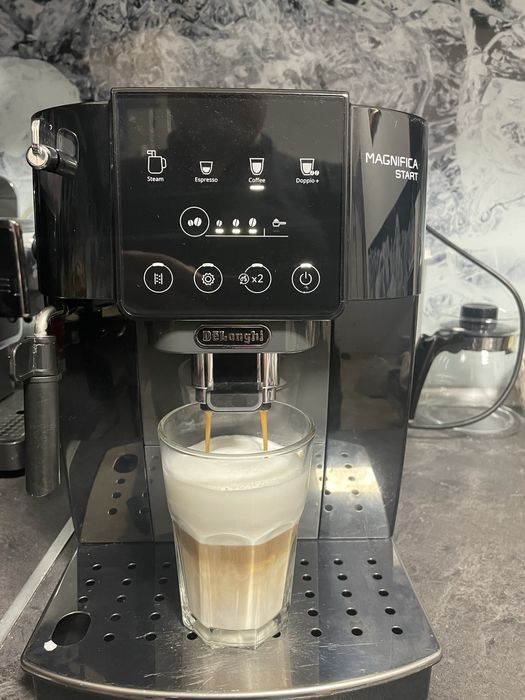 Кавоварка Delonghi Magnifica Start