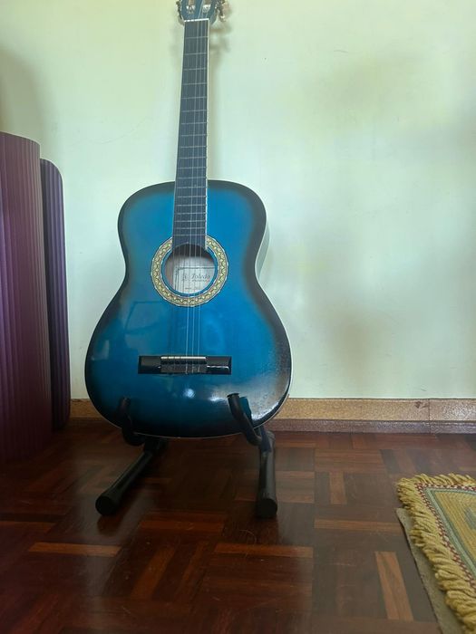 Guitarra clássica  azul