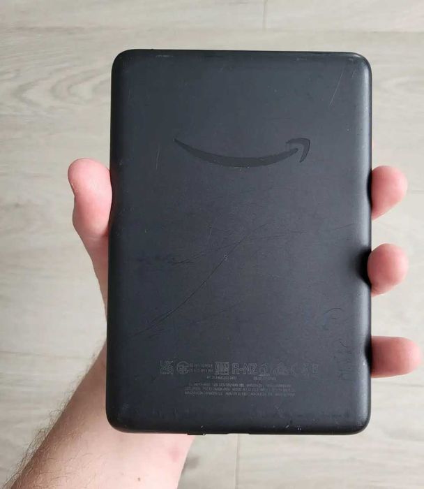 Електронна книга Amazon Kindle 11 th gen 16 Gb (2022) Black Refurbished, підсвітка, 6" E-Ink, Wi-Fi