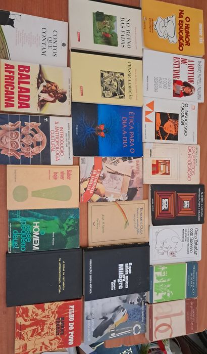 Livros variados temas a 1€