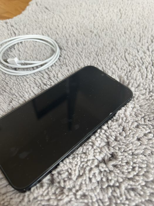 Iphone 13 128gb 87% baterii
