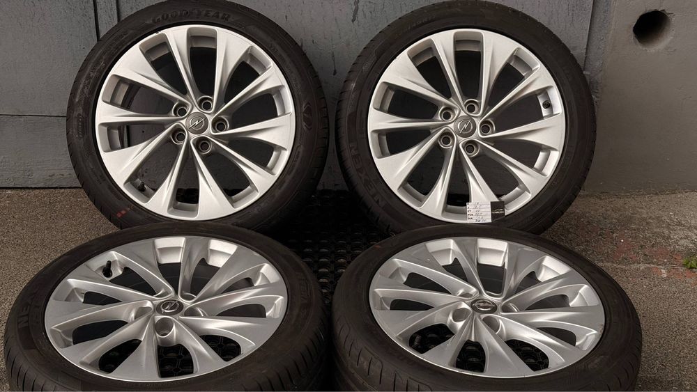 Диски оригінал R17 5/105 з шинами 225/45/17 Goodyear
