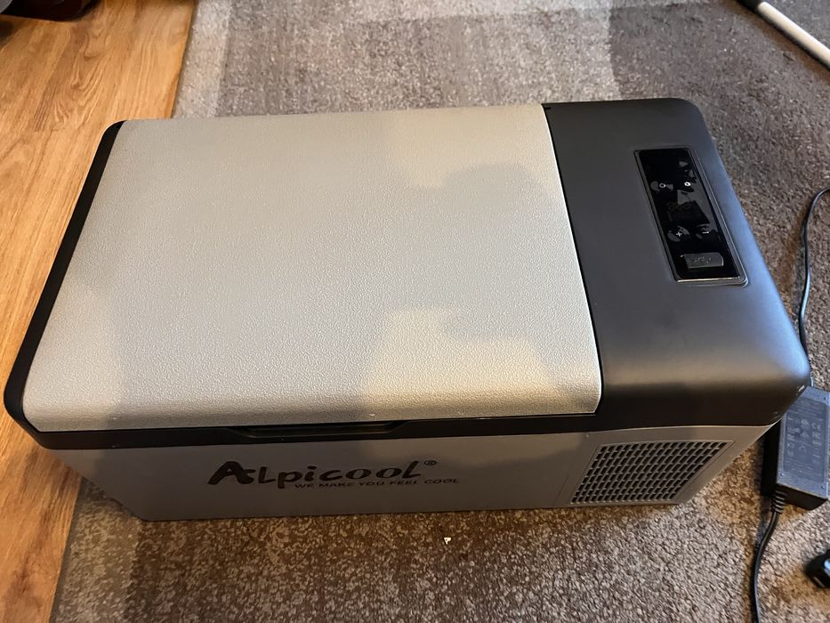 Lodówko zamrażarka kompresorowa turystyczna  samochodowa bluetooth usb