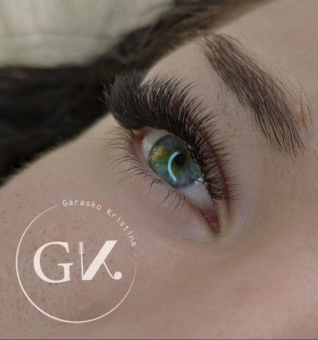 Нарощення вій .Корекція та фарбування брів