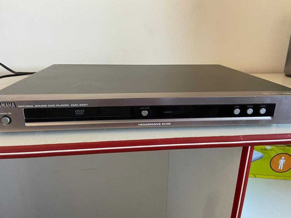 Yamaha DVD Player S557