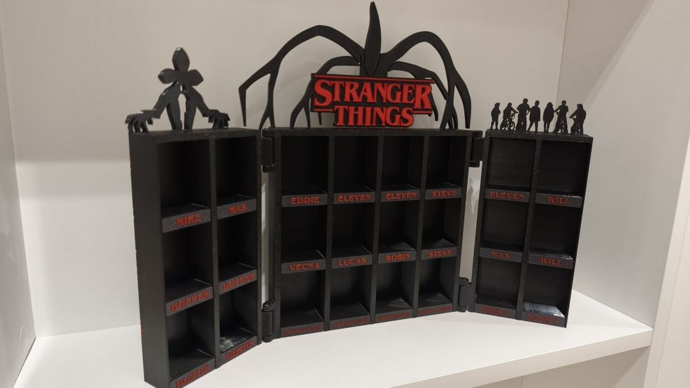 Шкатулка, поличками для фігурок Kinder Joy Stranger Things  Дивні Дива