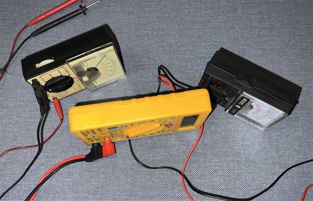 - Lote 3 Multimetros para Rádio ou outros.